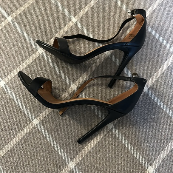 Charlotte russe heels woman’s size 8 - Picture 5 of 7